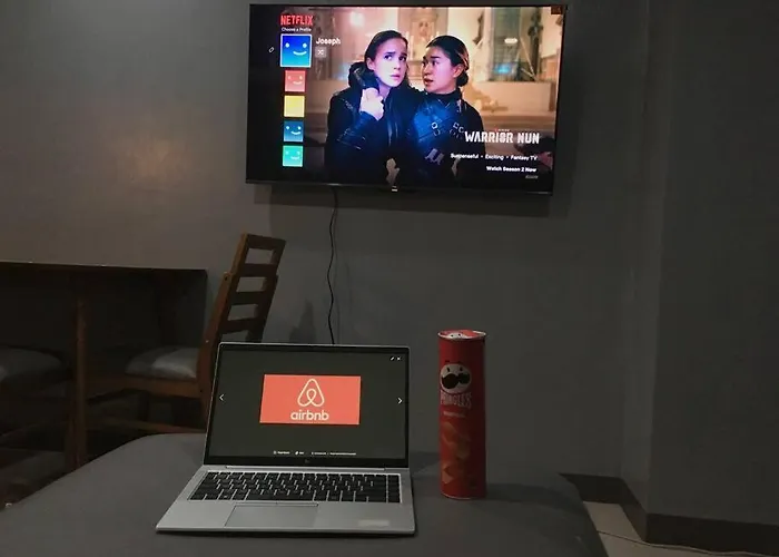 Penthouse , 1br , Loft , Wifi Up To 100mbps , Cozy Apartment *