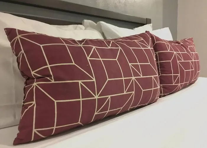Penthouse , 1br , Loft , Wifi Up To 100mbps , Cozy *